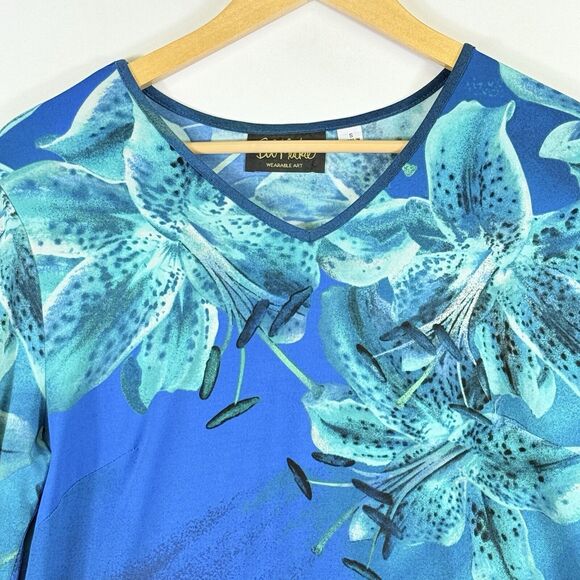 Bob Mackie Wearable‎ Art Blue Floral 3/4 Flare Sleeve Shirt Top Women's Small - Picture 2 of 6